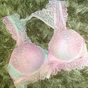 ❤VS PINK lace bra❤